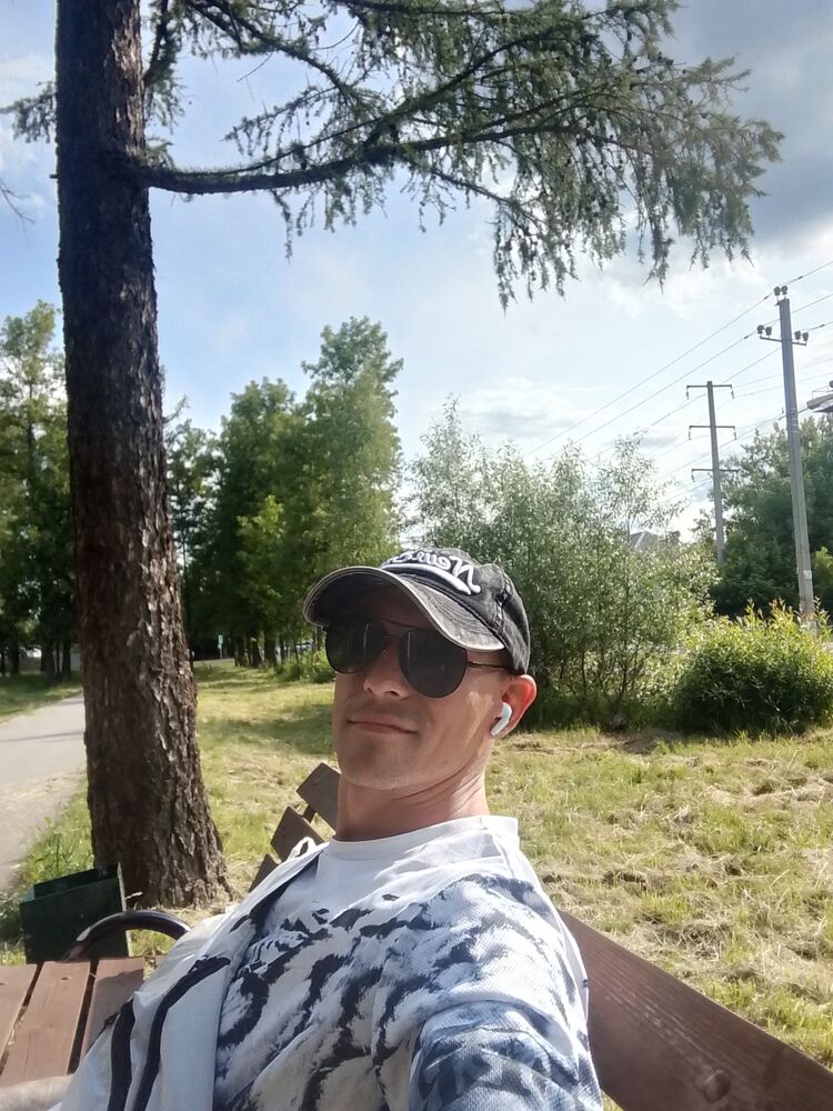  52089945  , 38 ,     