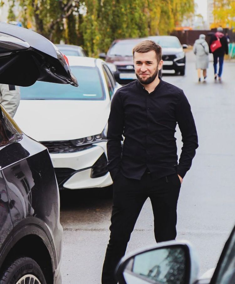  53741165  Adam, 30 ,    