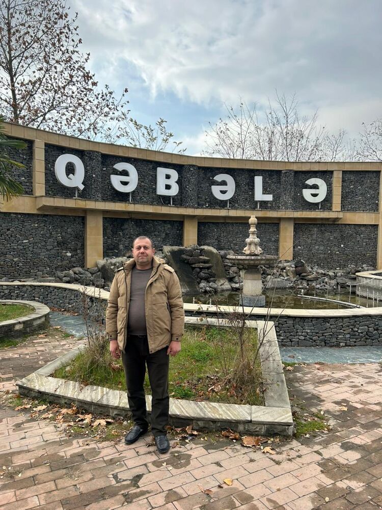  48876625  Taryel, 46 ,    