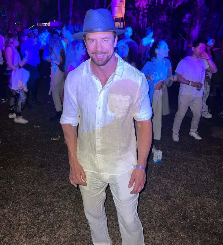  51307895   , 61 ,    Alamo