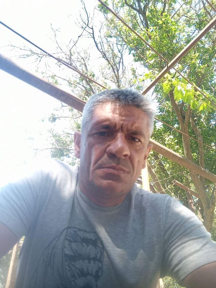  43641435  Ը, 49 ,    