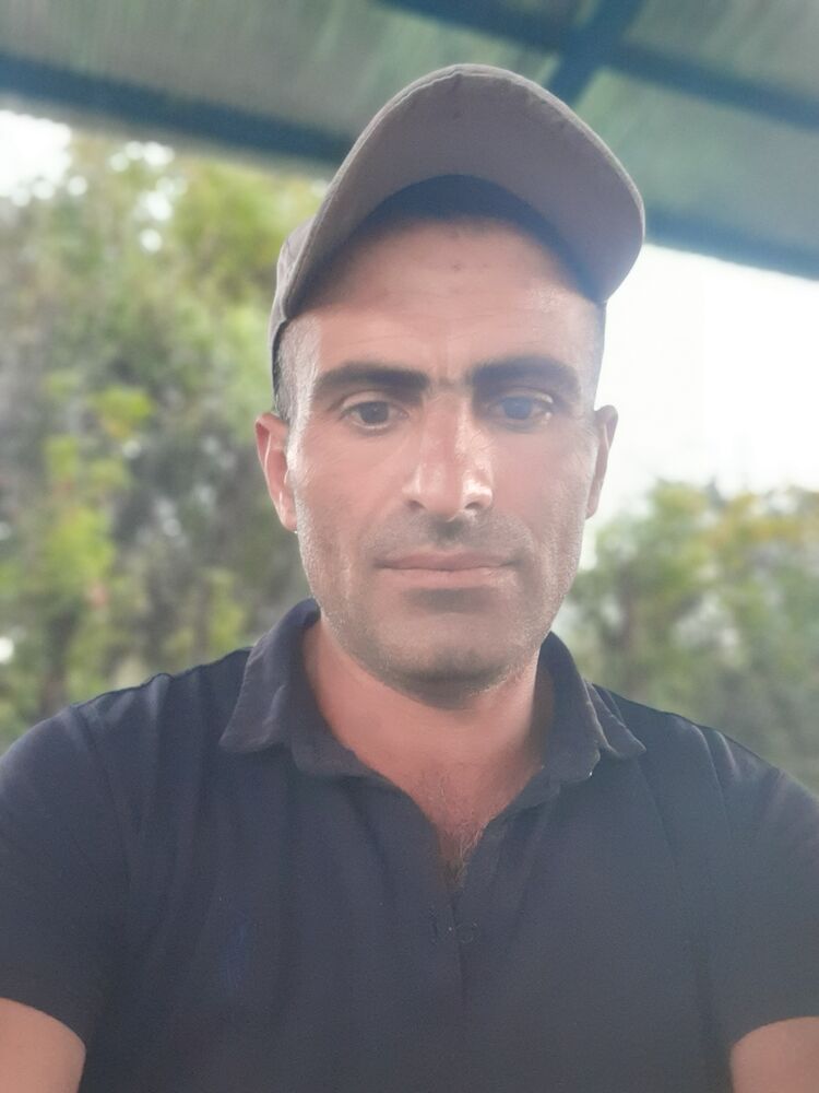  46819195  Karo, 40 ,    