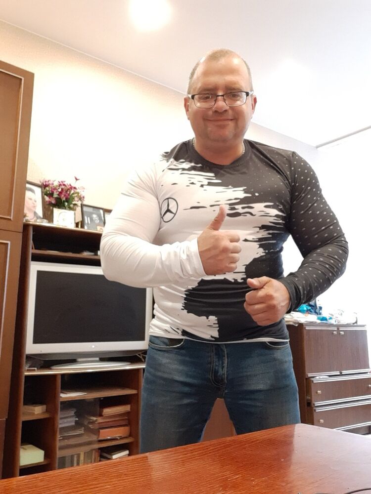  -,   , 52 ,  
