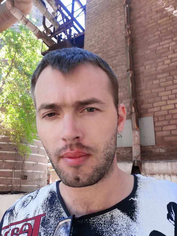  28136985  , 33 ,    