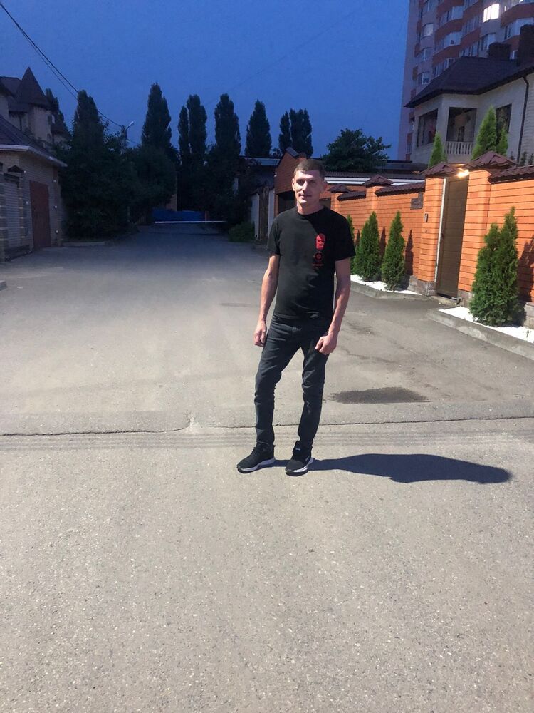  45823055  , 40 ,    