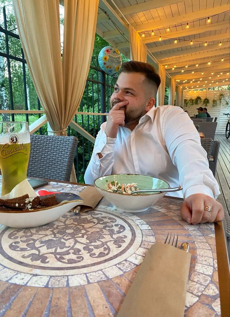  ,   Vlad, 27 ,   ,   