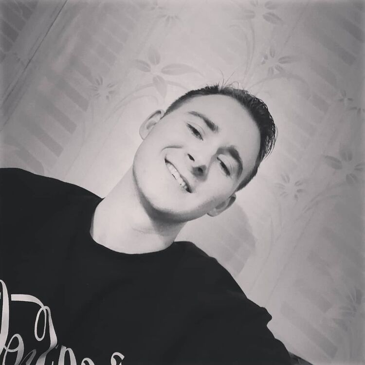  24703525  , 25 ,    