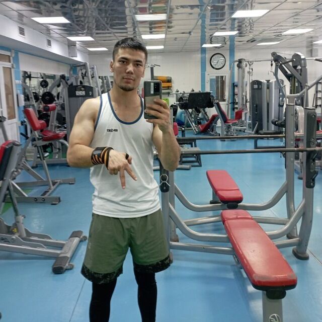  38242695  Iqboljon, 24 ,    