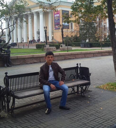  ,   Bek, 31 ,     , c 