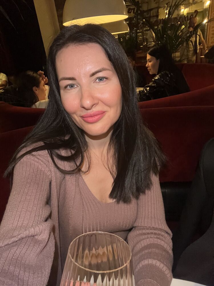  53051825  , 44 ,    --