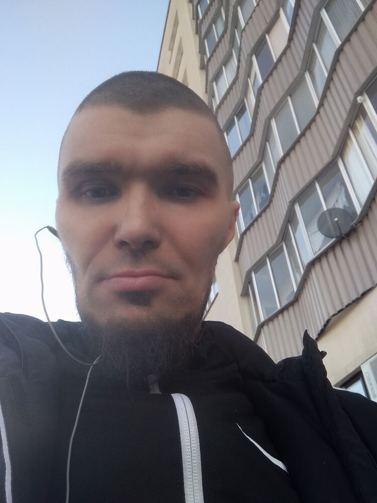  49785305  , 38 ,    