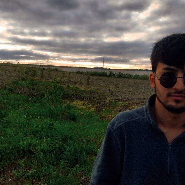  52516085  Ynus, 21 ,    