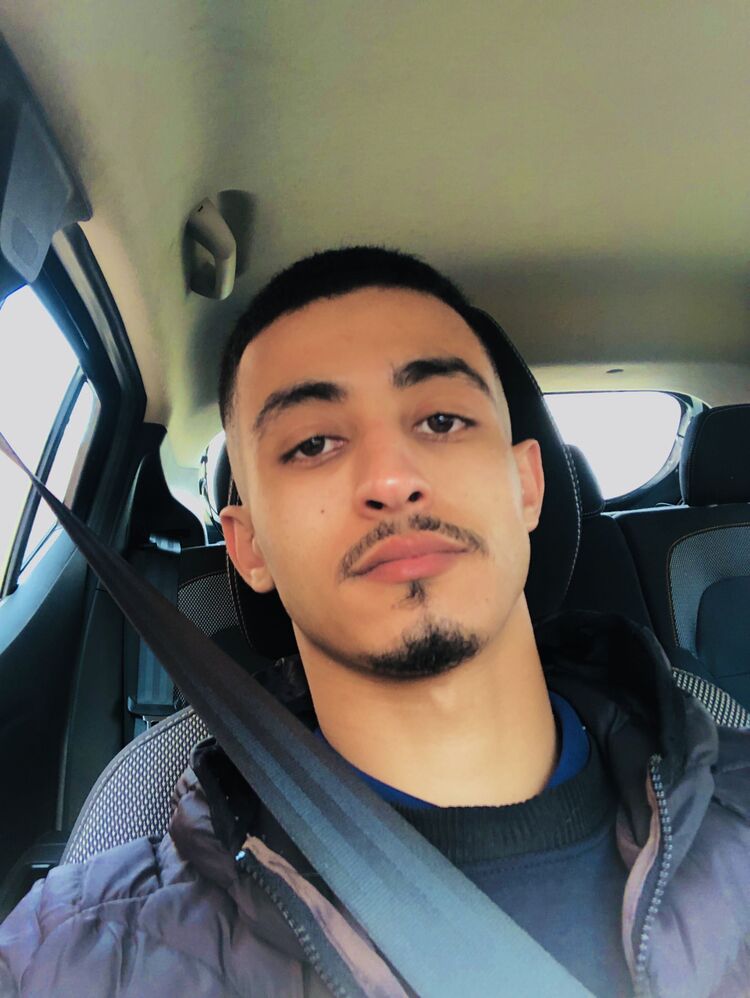  ,   Ayoub, 25 ,   ,   