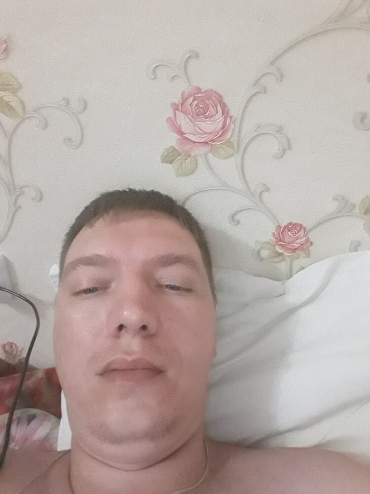  13885975  Anton, 40 ,    