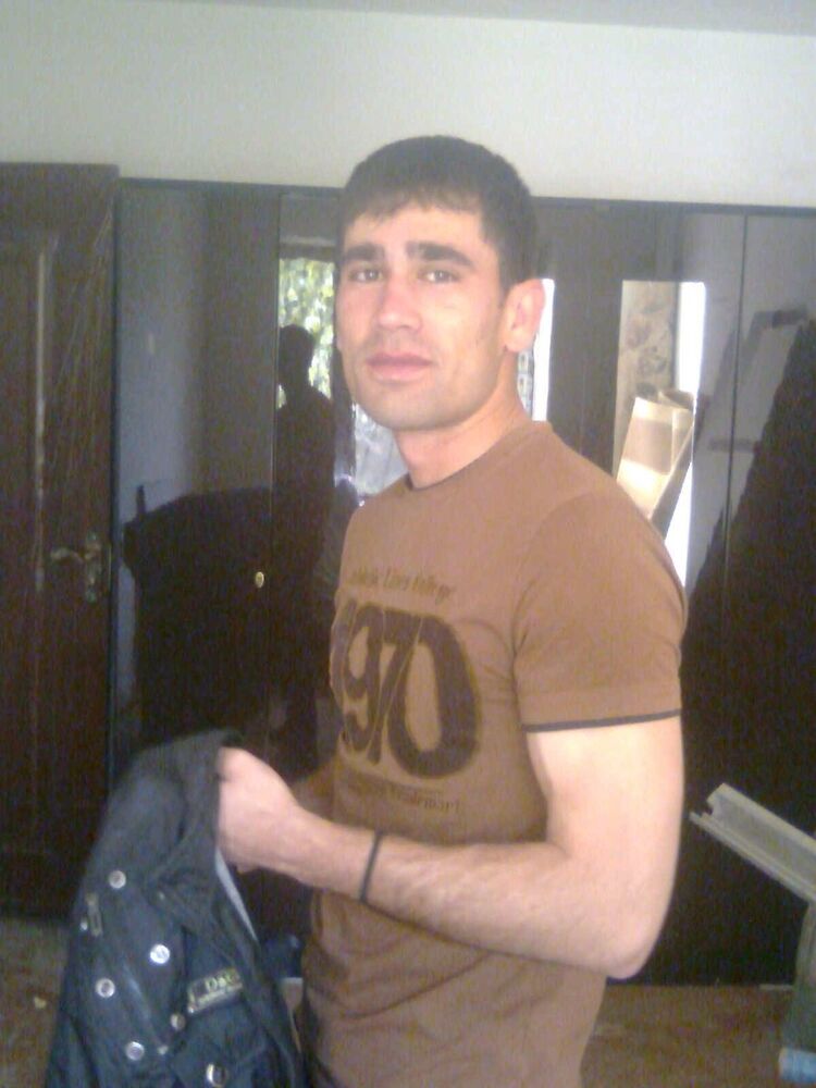  ,   Farid, 35 ,   ,   , 