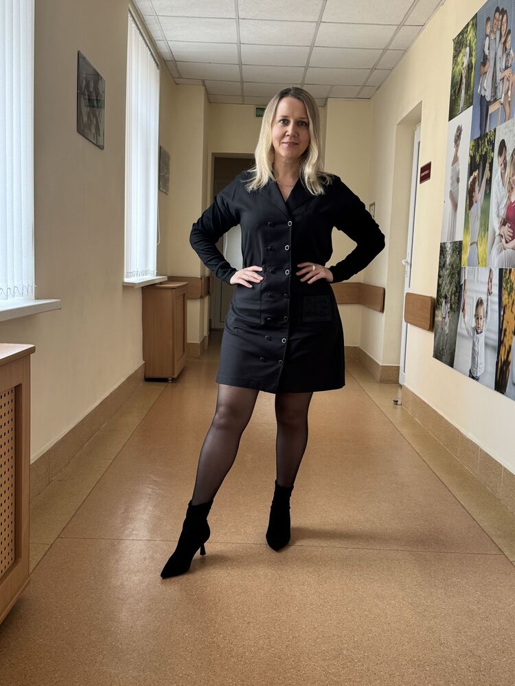  54023125  Julia, 39 ,    