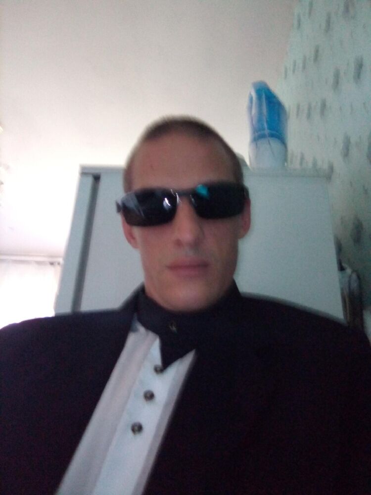  ,   Eduard, 37 ,   ,   , c , 