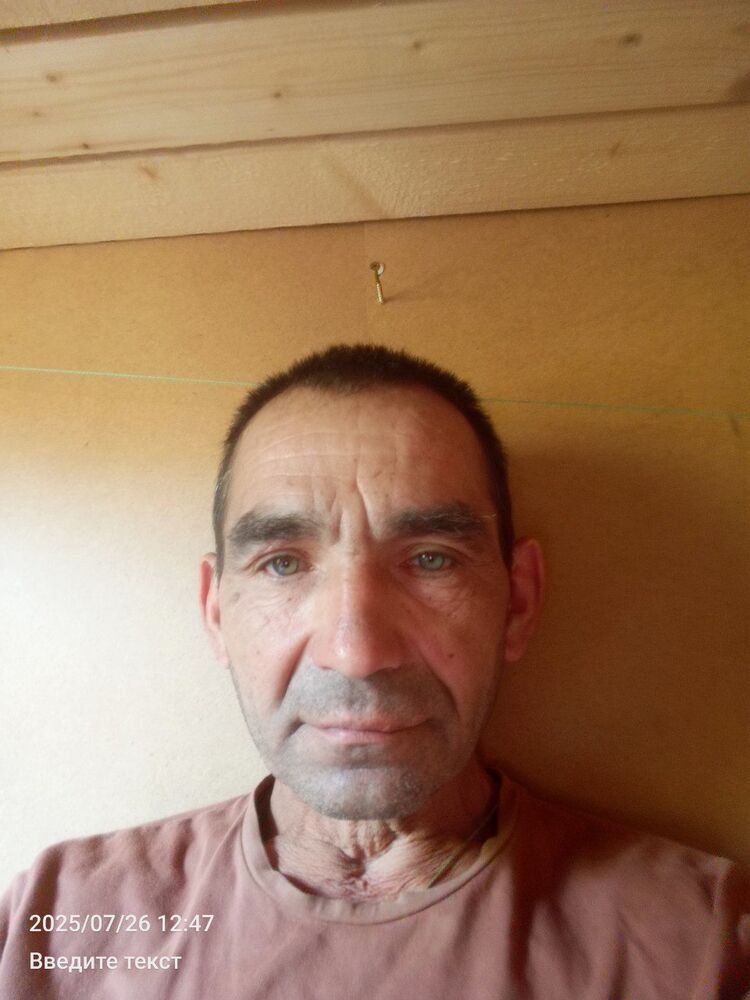  52835065  Hxyxyxhcuxuc, 54 ,    