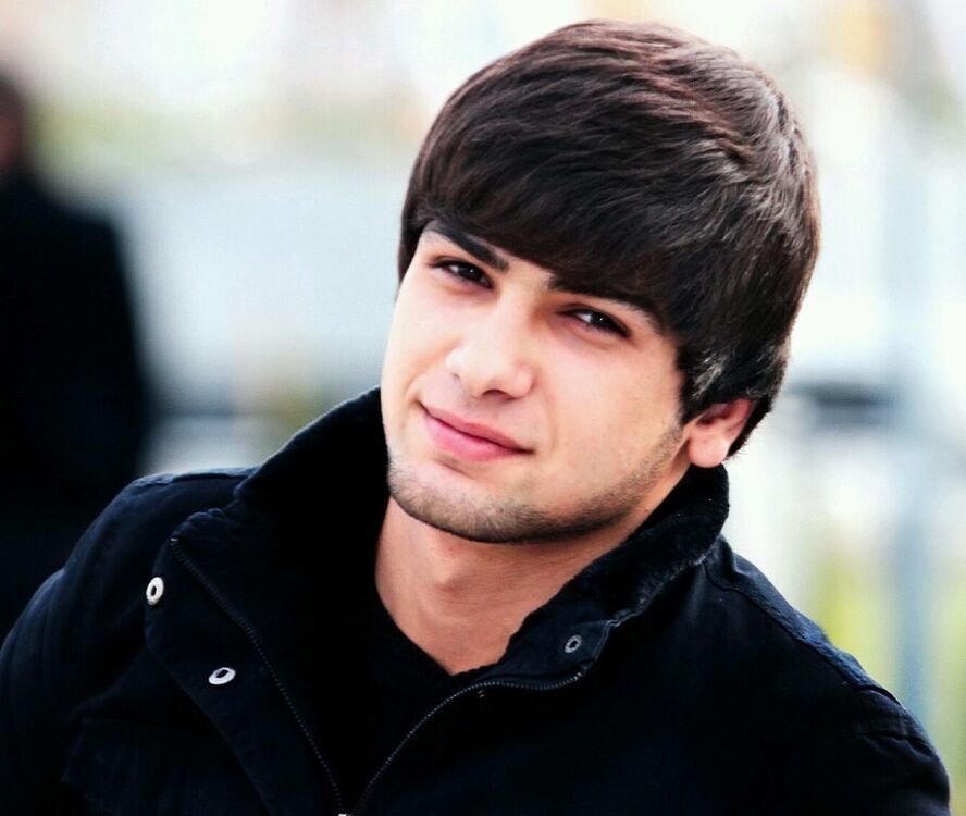  38328525  Ruslan, 30 ,    