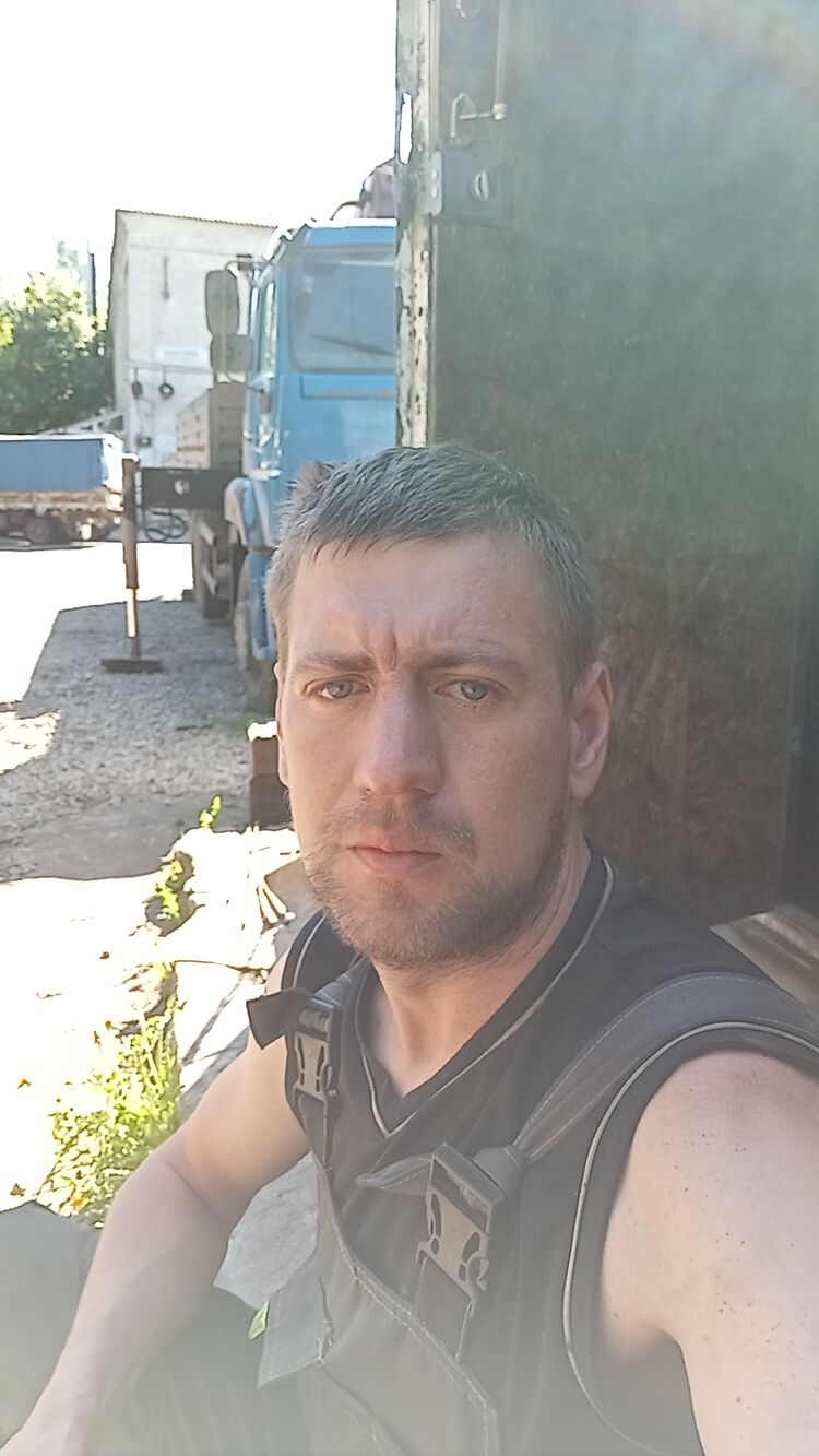  52492555  , 32 ,     