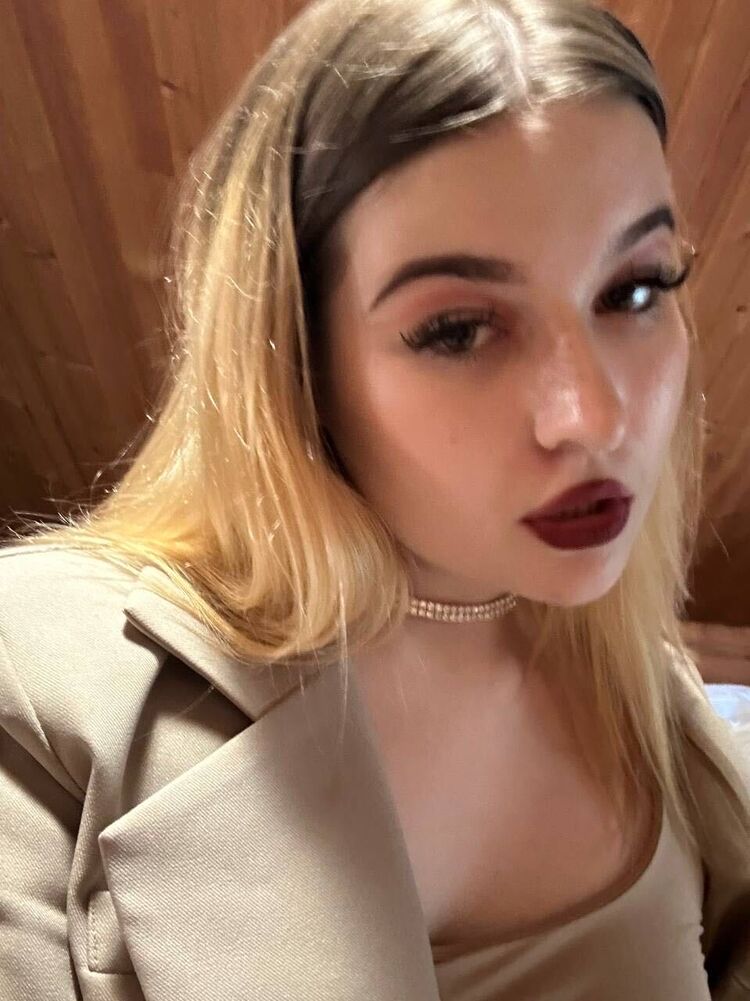  ,   Vera, 22 ,   , 