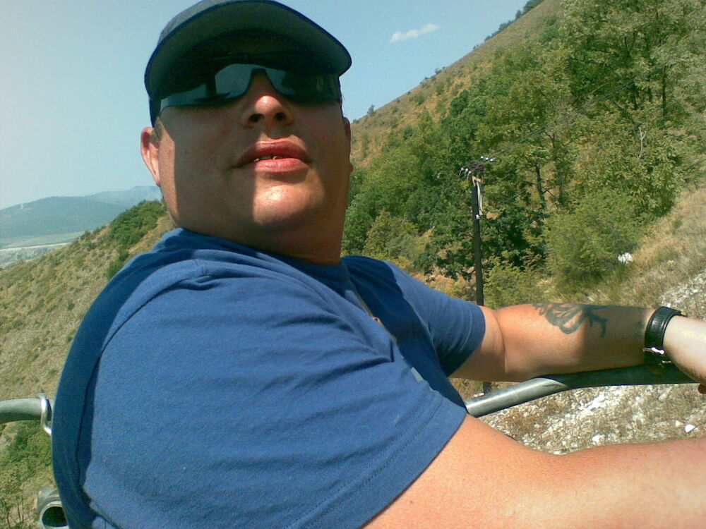  6054585  , 49 ,    