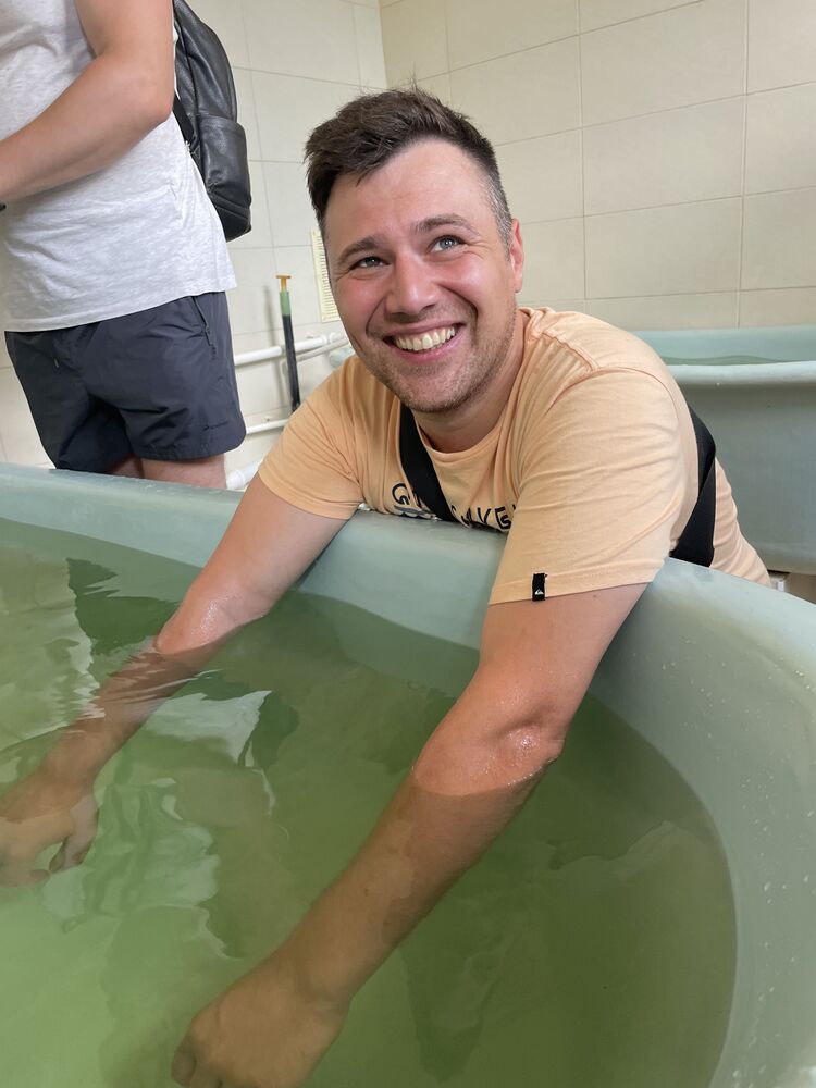  31604575  , 38 ,    -