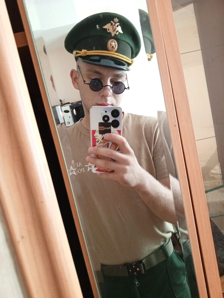  52915805  , 20 ,    