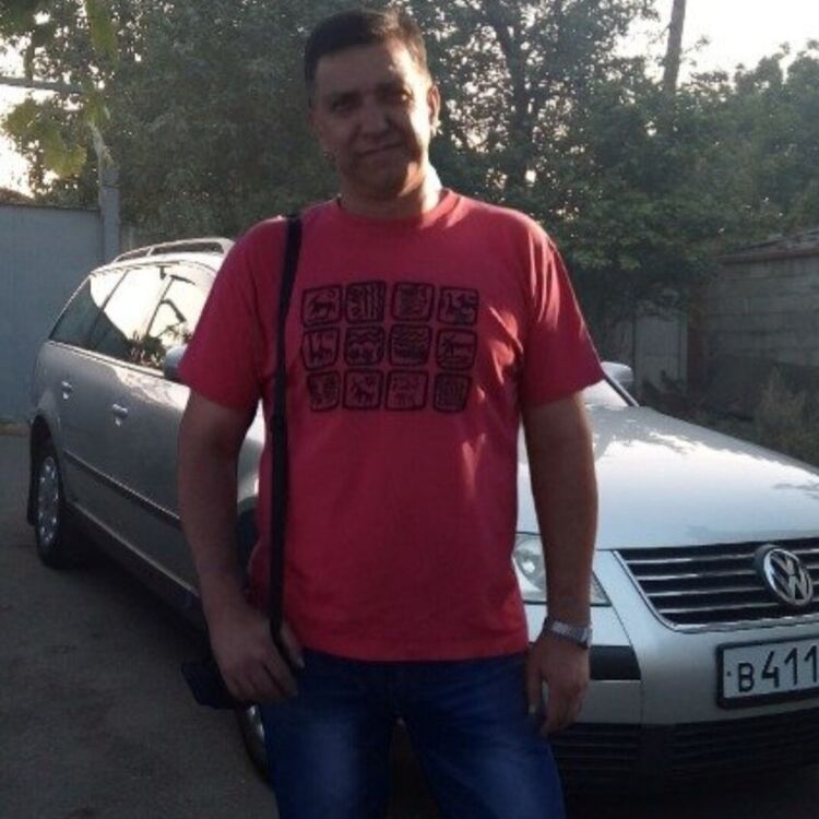  46262735  Oleg, 59 ,    