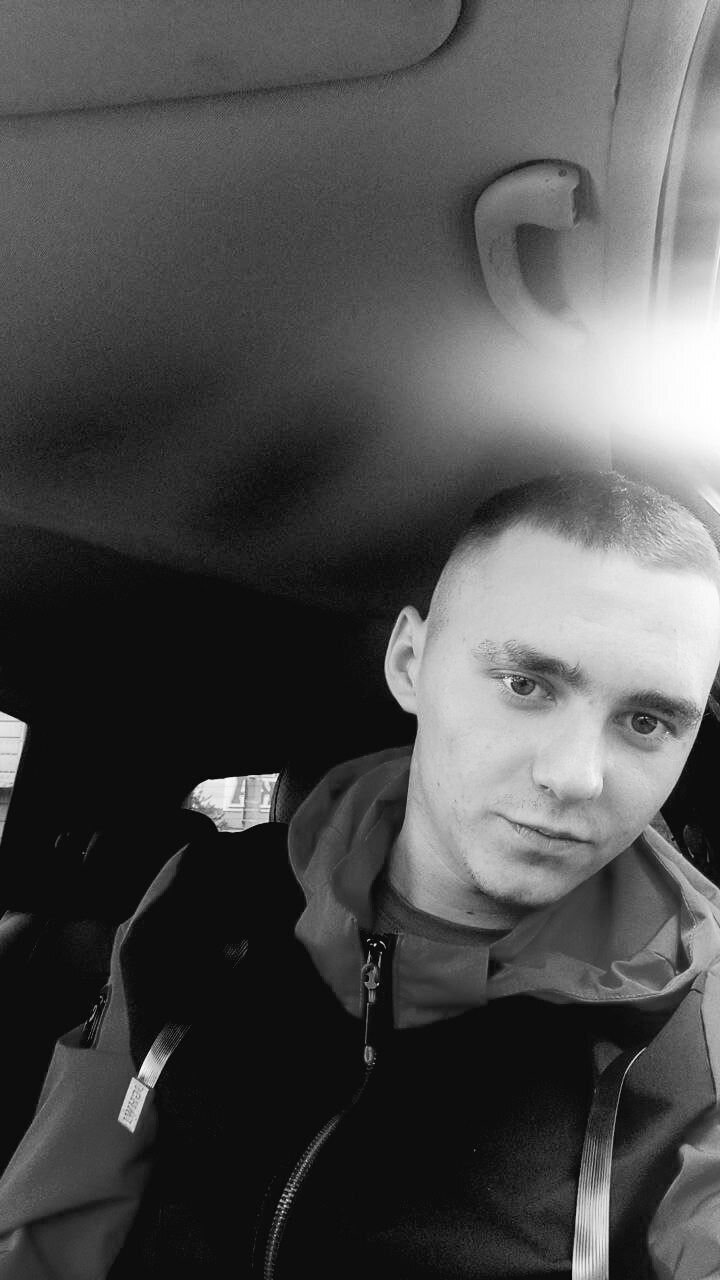  37601295  Alexey, 26 ,    