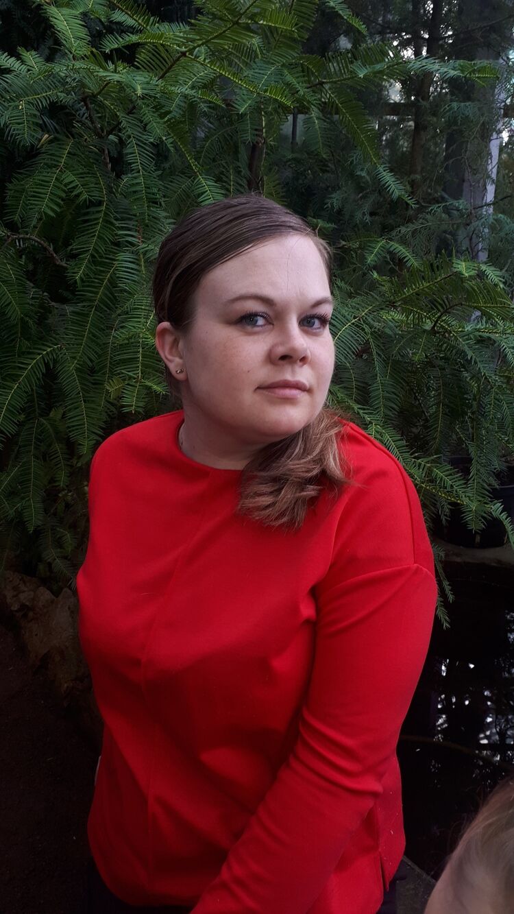  53371705  Anastasia, 38 ,    