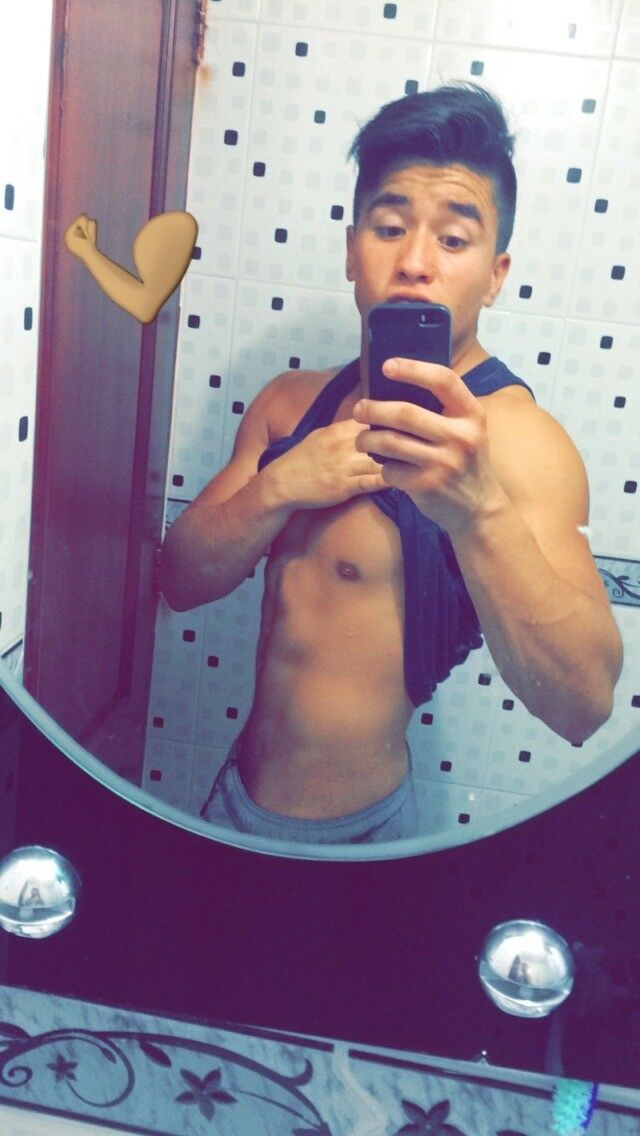  11496495  Andres, 29 ,    
