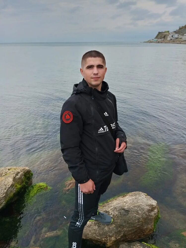  ,   Nikolay, 25 ,   ,   , c 