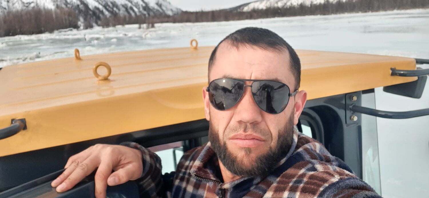  29587305  Nurik, 41 ,    