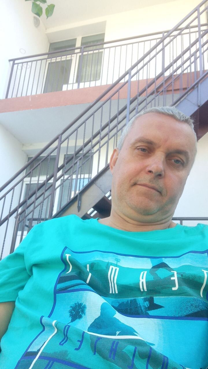  39986295  , 57 ,    