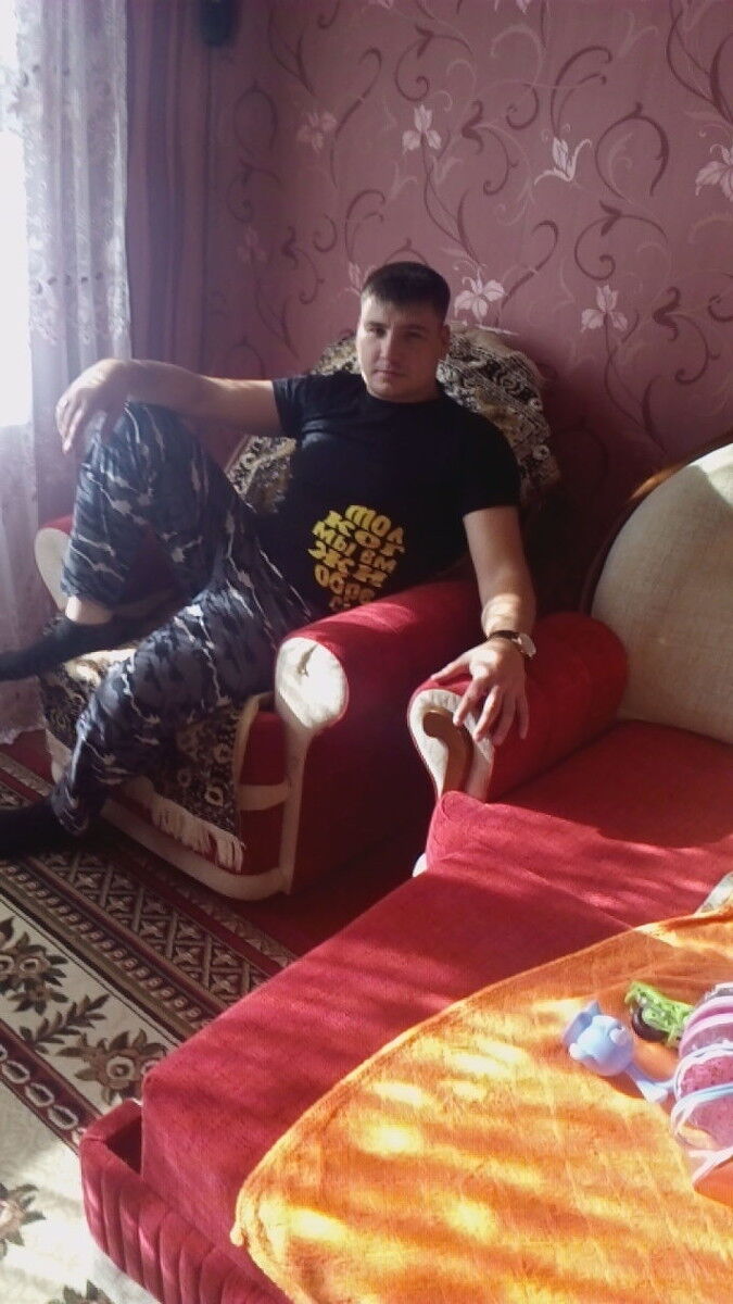  19321985  , 37 ,    -