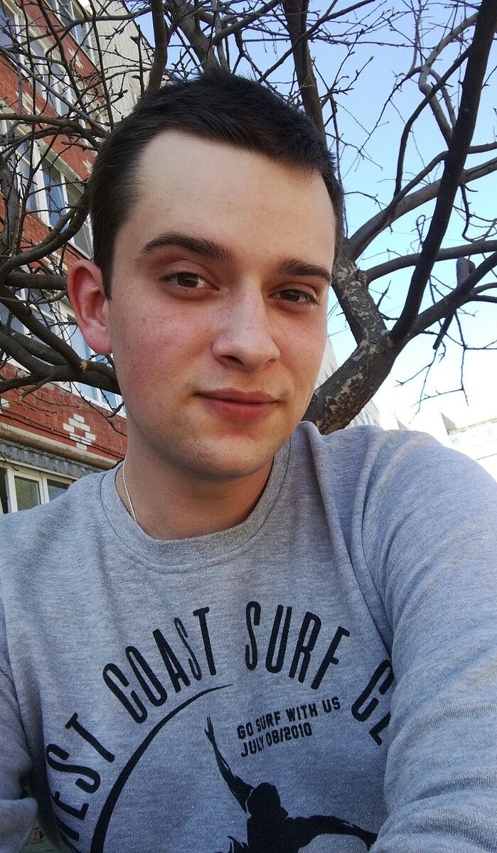  ,   Artur, 28 ,   ,   , c 