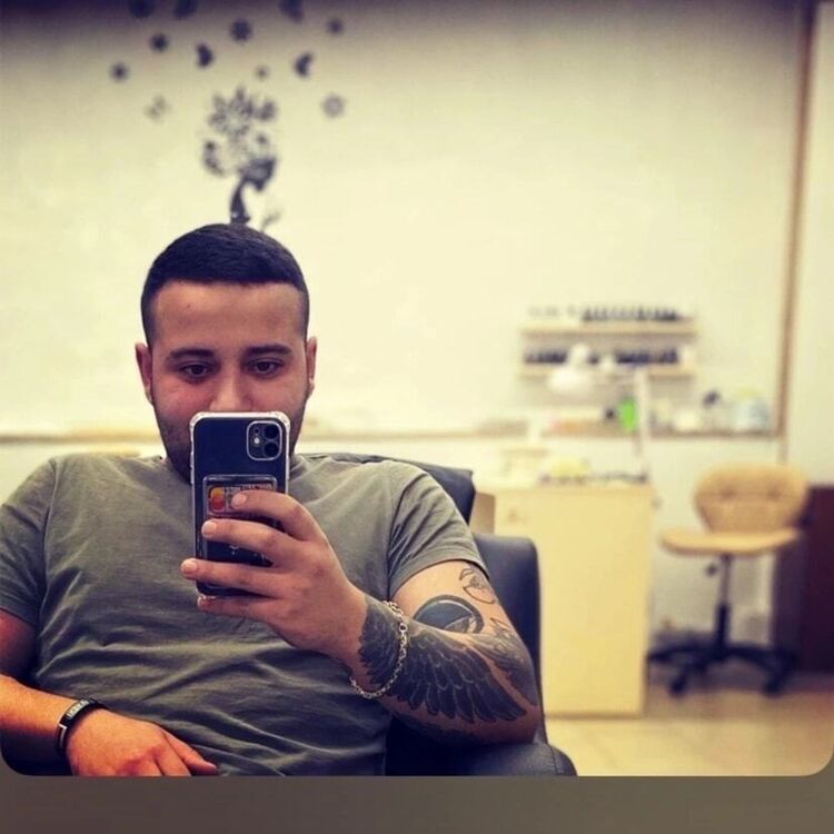  46584805  , 24 ,    