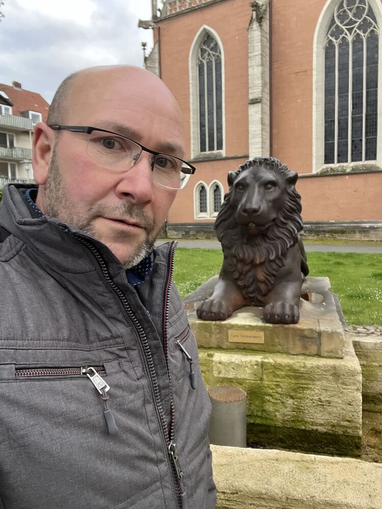  44084815  Deniz, 47 ,    Essen