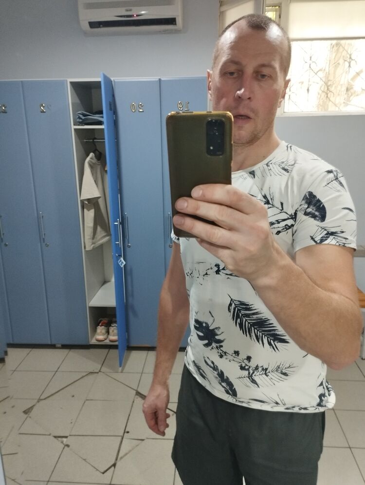  49590575  , 48 ,    