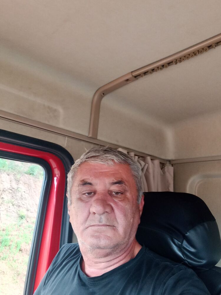  43958745  , 58 ,    
