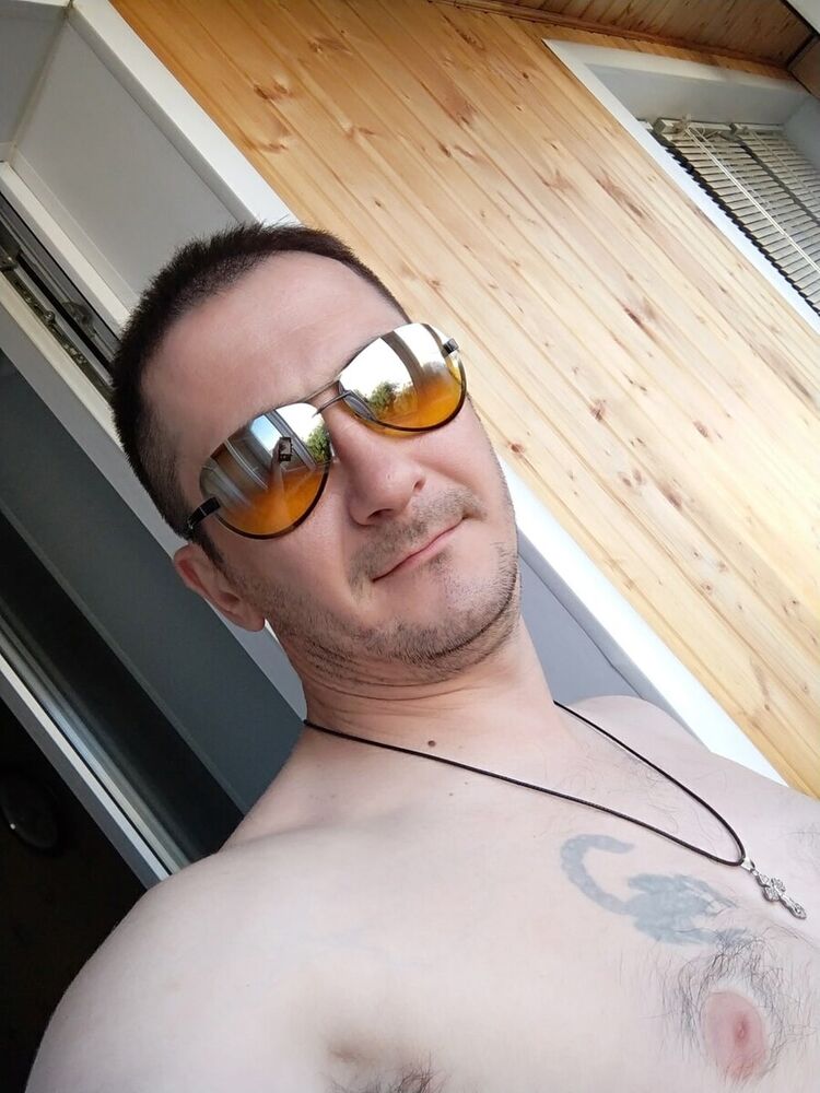  22456775  , 42 ,    