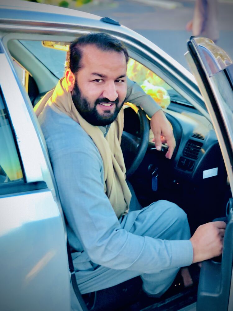  47900645  Mohib, 35 ,    