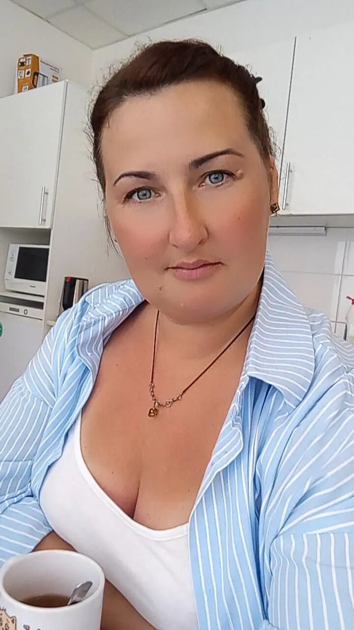  53160855  Alena, 40 ,    -