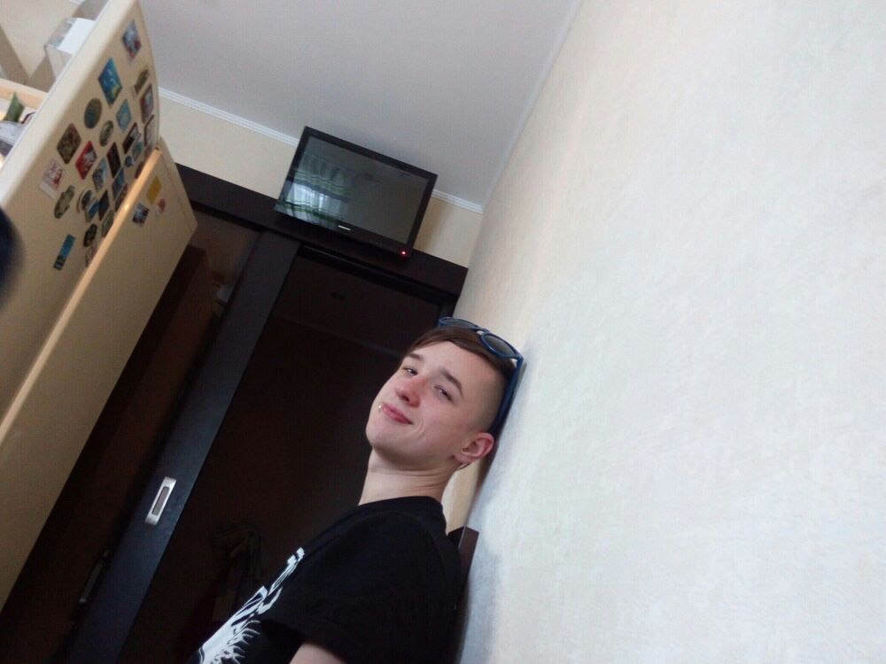  44568935  , 25 ,    