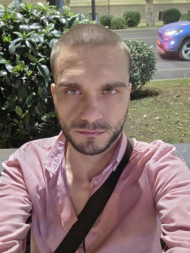  54057195  Solo, 33 ,    