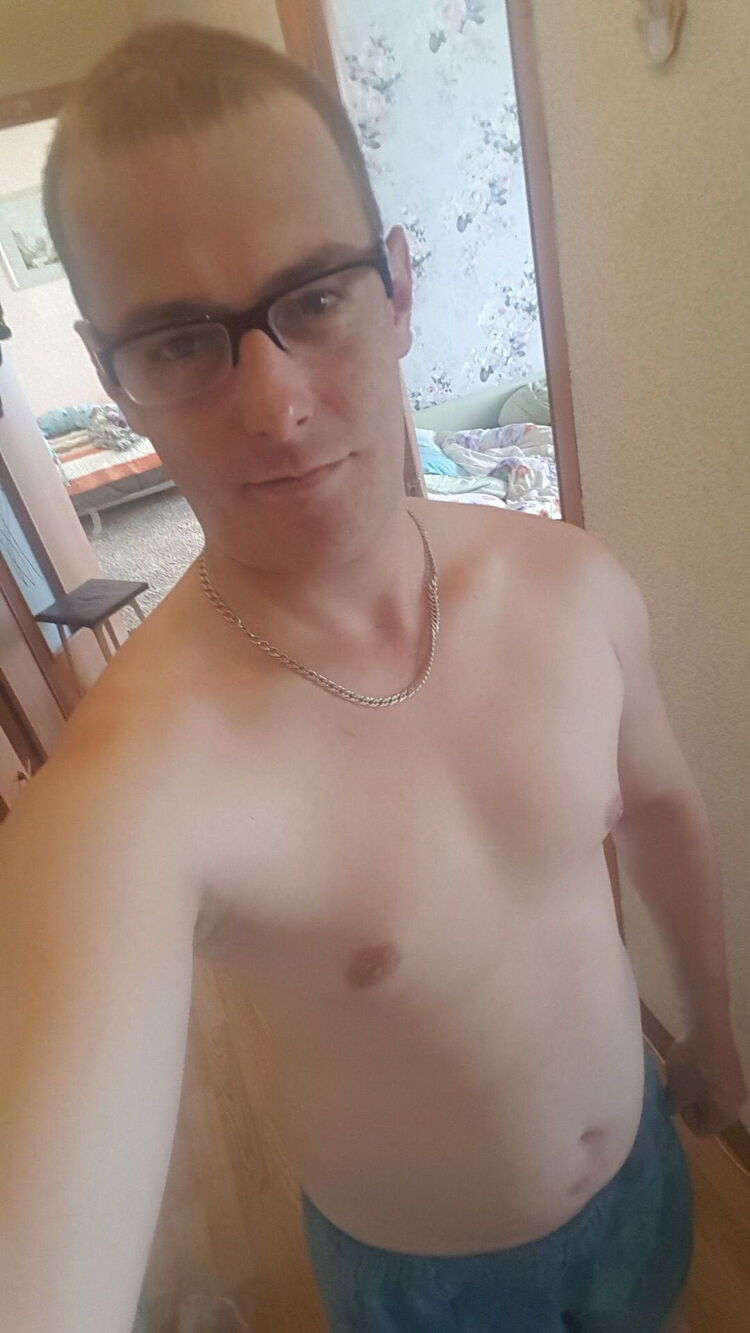  43945195  Anton, 31 ,    