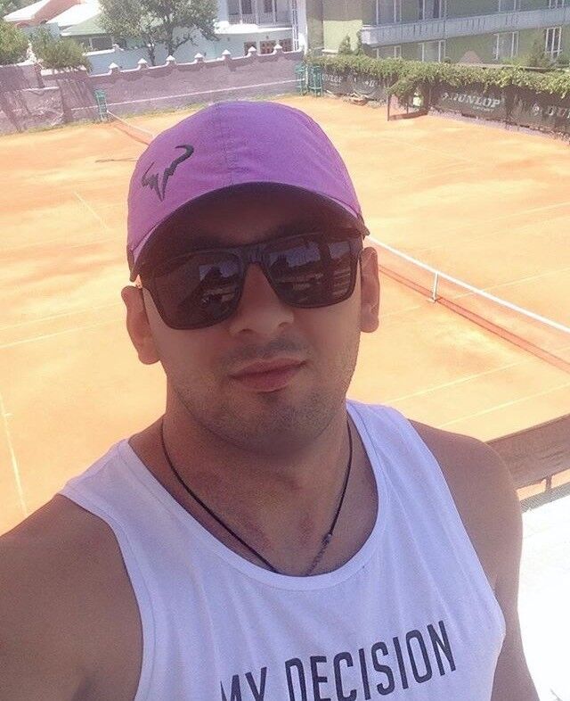  ,   Abror, 31 ,     , c 