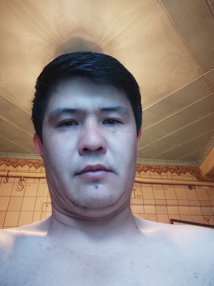 53084245  ALI, 37 ,    