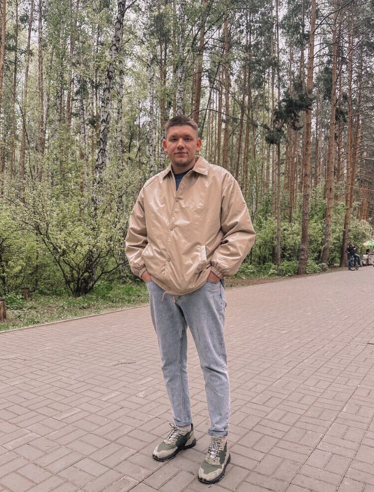  53758425  Yuriy, 29 ,    